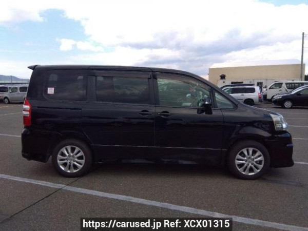 Used 2010 AT toyota noah ZRR70W Image[7]