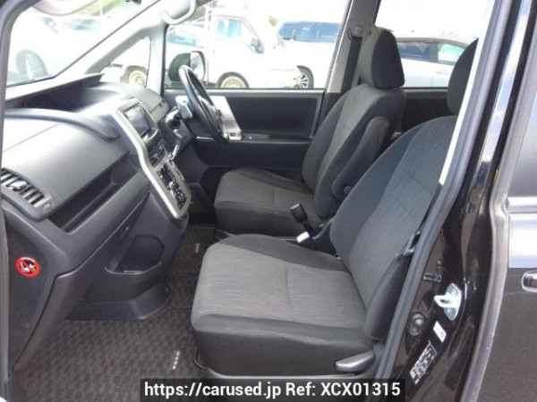 Used 2010 AT toyota noah ZRR70W Image[13]