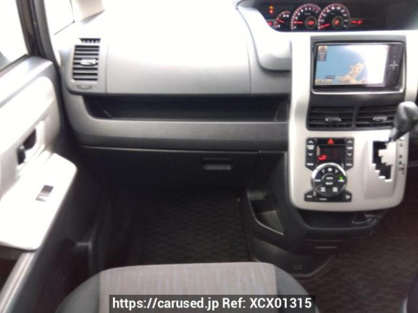 Used 2010 AT toyota noah ZRR70W Image[18]