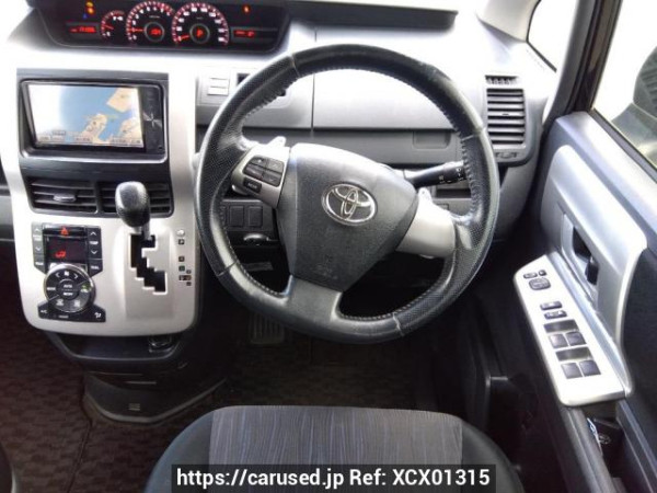 Used 2010 AT toyota noah ZRR70W Image[19]