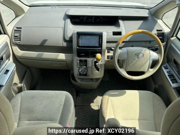 Used 2010 AT toyota noah ZRR70W Image[18]