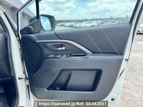 Used 2015 AT mazda mazda5 null Image[12]