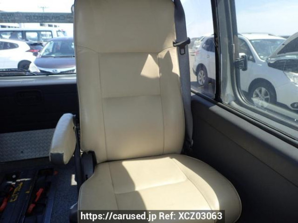 Used 2002 AT nissan caravan-bus DWMGE25 Image[14]