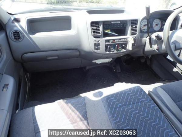 Used 2002 AT nissan caravan-bus DWMGE25 Image[15]