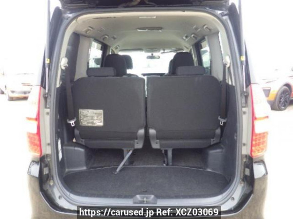 Used 2010 AT toyota noah ZRR70W Image[8]