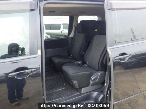 Used 2010 AT toyota noah ZRR70W Image[14]