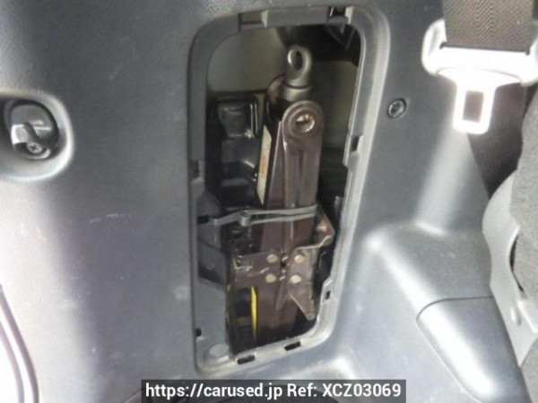 Used 2010 AT toyota noah ZRR70W Image[40]