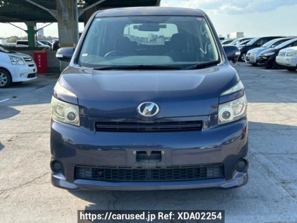 Used 2008 AT toyota voxy ZRR70G Image[1]