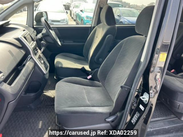 Used 2010 AT toyota voxy ZRR70G Image[13]