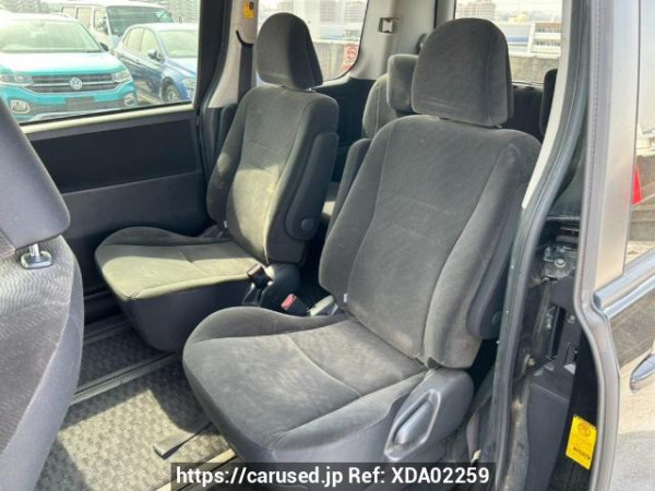 Used 2010 AT toyota voxy ZRR70G Image[15]