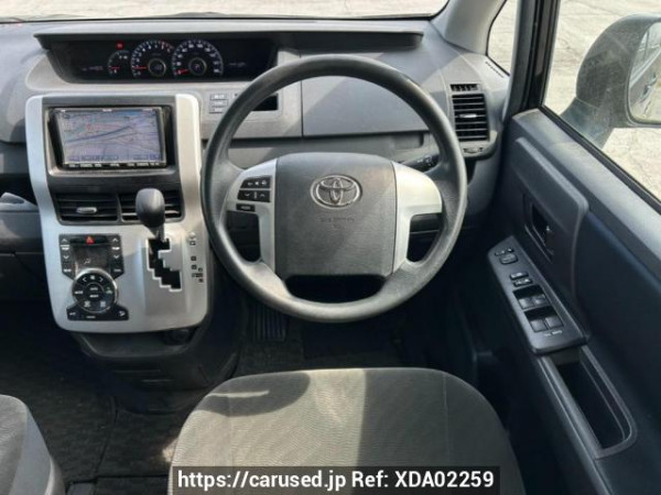 Used 2010 AT toyota voxy ZRR70G Image[19]