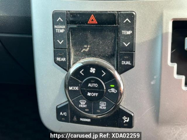 Used 2010 AT toyota voxy ZRR70G Image[24]