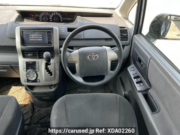 Used 2010 AT toyota voxy ZRR70G Image[20]