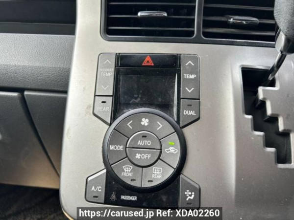 Used 2010 AT toyota voxy ZRR70G Image[23]