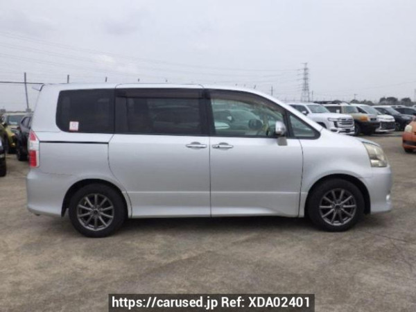 Used 2010 AT toyota noah ZRR70W Image[7]