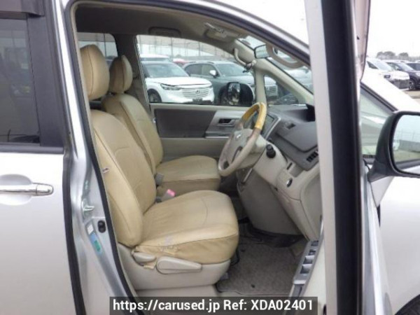 Used 2010 AT toyota noah ZRR70W Image[11]