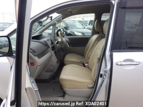 Used 2010 AT toyota noah ZRR70W Image[12]