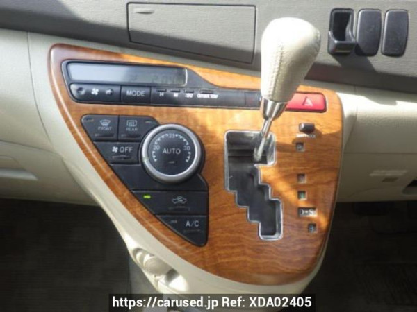 Used 2010 AT toyota isis ZGM10G Image[22]