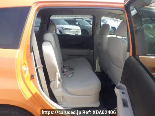 Used 2010 AT toyota passo-sette M502E Image[13]
