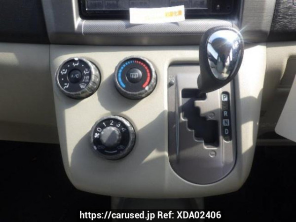 Used 2010 AT toyota passo-sette M502E Image[22]