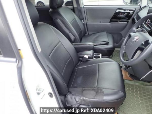 Used 2009 AT toyota voxy ZRR70G Image[11]