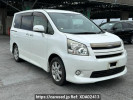 Toyota Noah ZRR70W