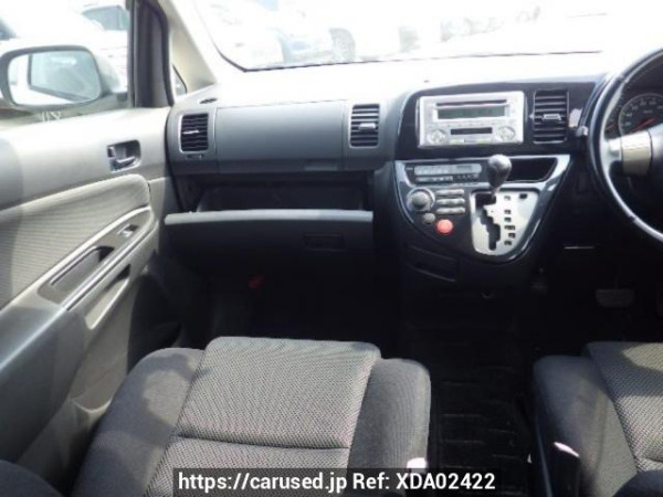 Used 2004 AT toyota wish ZNE10G Image[17]