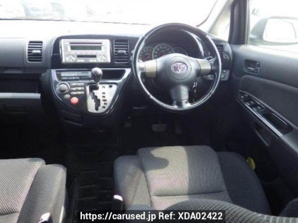 Used 2004 AT toyota wish ZNE10G Image[18]
