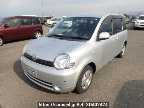 Used 2004 AT toyota sienta NCP81G Image[2]