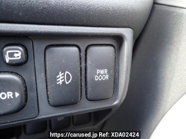 Used 2004 AT toyota sienta NCP81G Image[21]