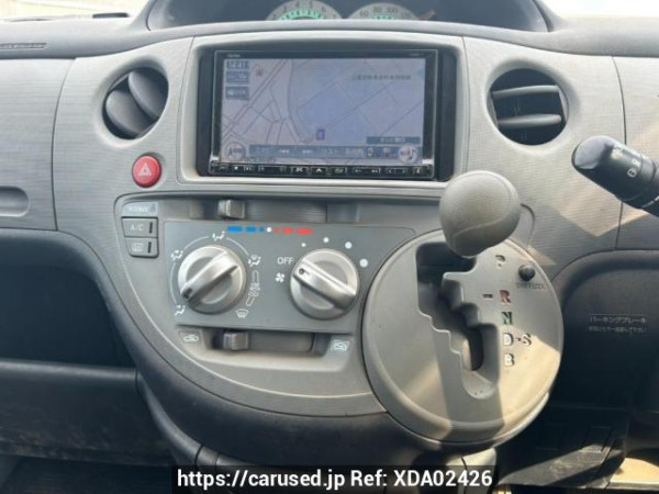 Used 2004 AT toyota sienta NCP81G Image[24]