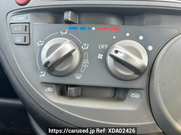 Used 2004 AT toyota sienta NCP81G Image[26]