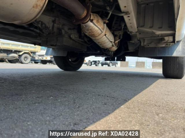 Used 2004 AT toyota hiace-van TRH102V Image[37]