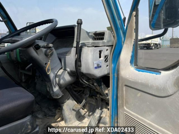 Used 1988 MT mitsubishi canter FE305BD Image[30]