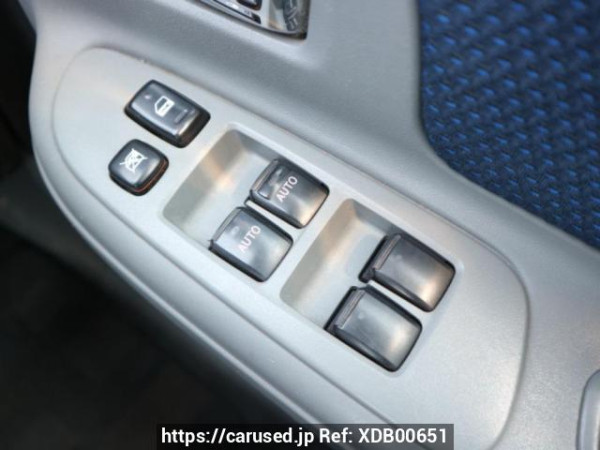 Used 2005 AT toyota sienta NCP81G Image[19]