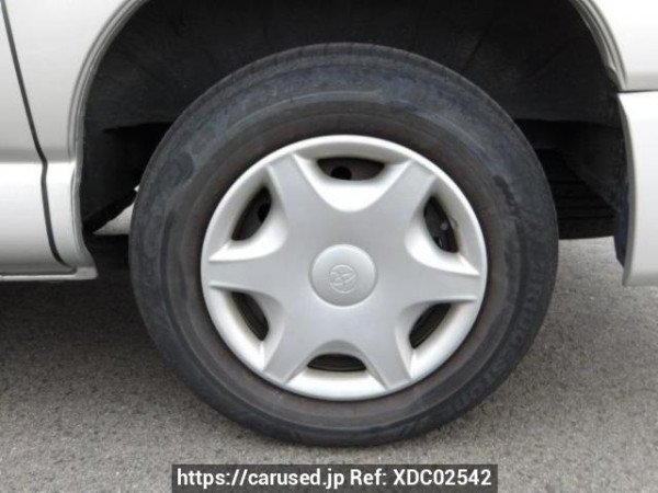 Used 2000 AT toyota regius-wagon RCH41W Image[18]