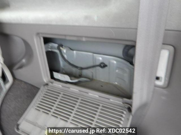 Used 2000 AT toyota regius-wagon RCH41W Image[33]