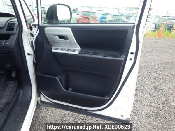 Used 2010 AT toyota noah ZRR70W Image[23]