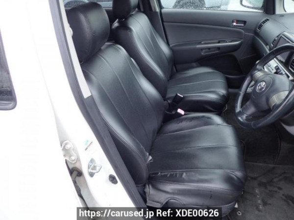 Used 2004 AT toyota wish ZNE10G Image[9]