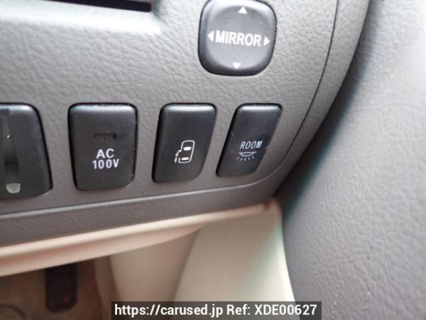 Used 2002 AT toyota alphard MNH10W Image[16]