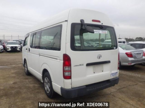 Used 2008 AT toyota regiusace-van TRH200K Image[4]