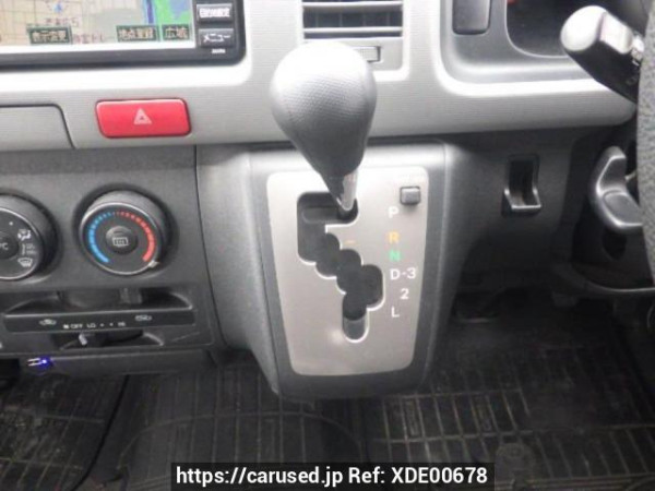 Used 2008 AT toyota regiusace-van TRH200K Image[20]