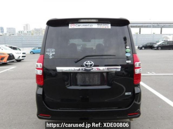 Used2012 AT Toyota Noah ZRR70WImage[4]