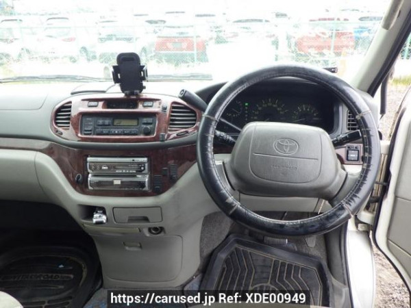Used 1999 AT toyota regius-wagon RCH41W Image[28]