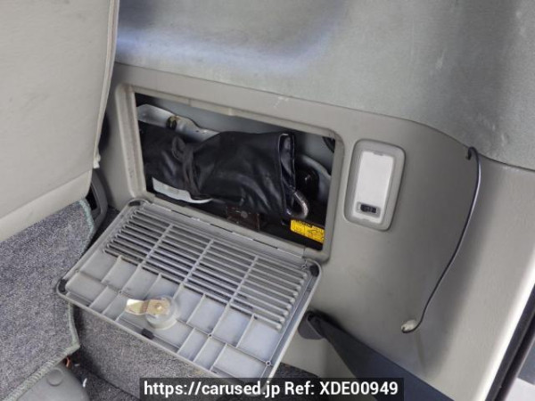 Used 1999 AT toyota regius-wagon RCH41W Image[51]