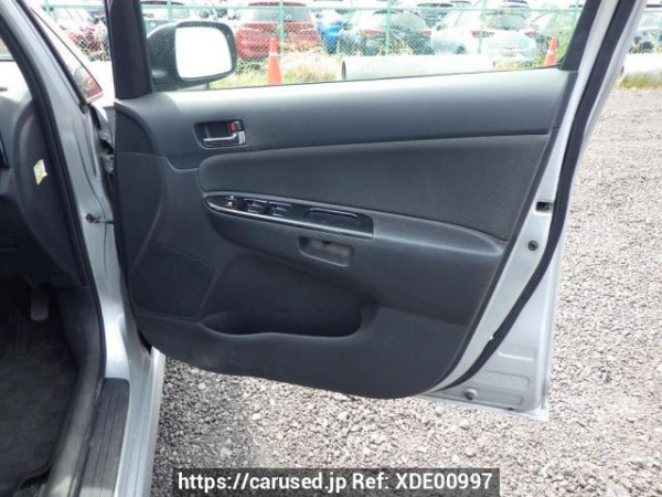 Used 2004 AT toyota wish ZNE10G Image[18]