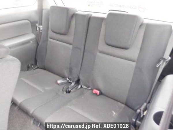 Used 2004 AT toyota wish ZNE10G Image[16]