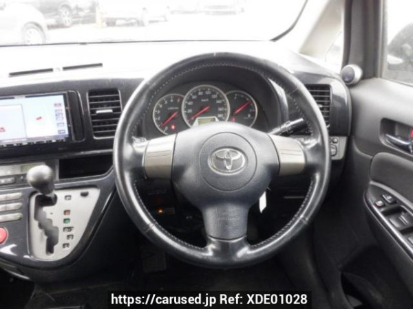 Used 2004 AT toyota wish ZNE10G Image[19]