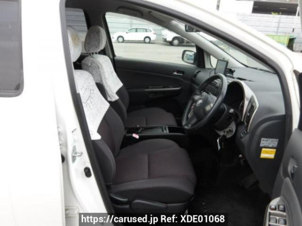 Used 2004 AT toyota wish ZNE10G Image[9]