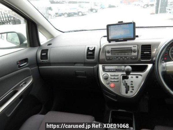 Used 2004 AT toyota wish ZNE10G Image[15]
